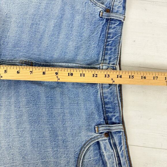 Abercrombie & Fitch The Mom Short Size 35 / 20 High Rise Curve Love Light Wash - Picture 11 of 14